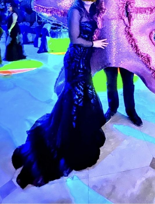 Вечерние нарядные платья