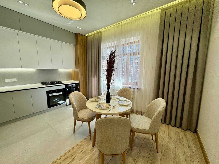 *Dream House 2комнатная квартира с дизайнерским ремонтом*Площадь62м²;