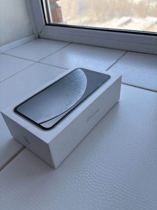 Продам Iphone XR 64GB