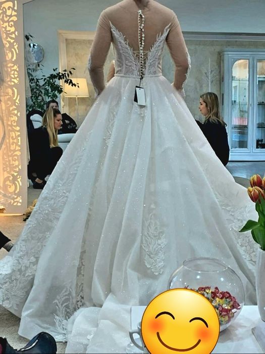 Vând rochie de mireasă