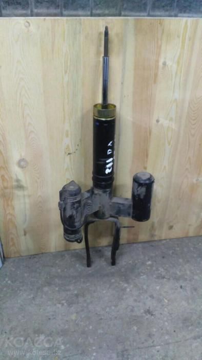 амортизатор на мерс 211 CLS W211 передний левый