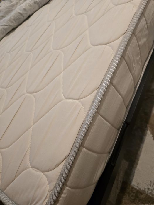 Продам кровать и матрас