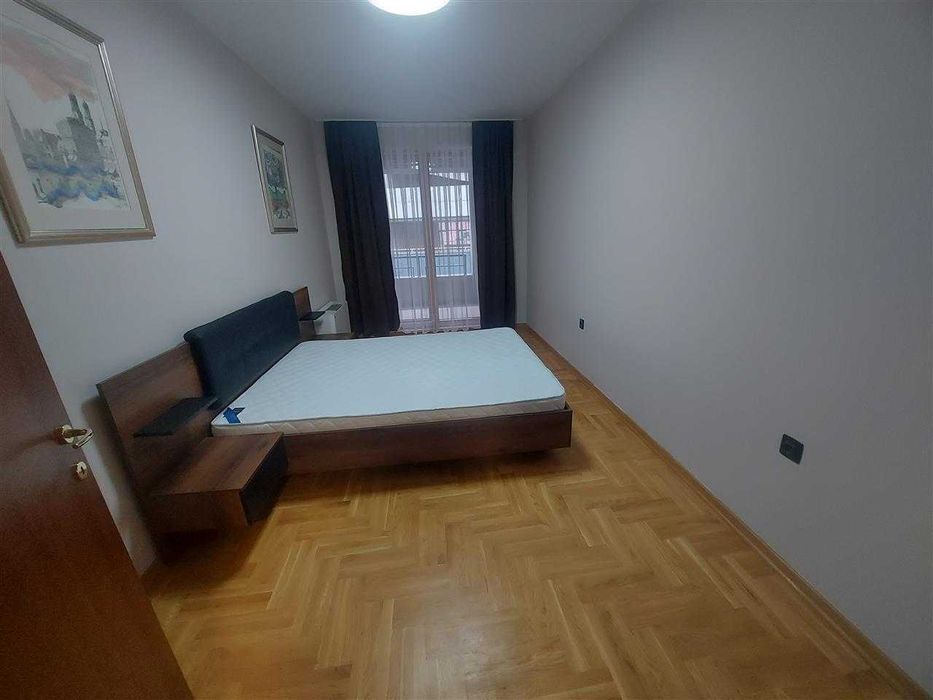 Дава се под наем Тристаен апартамент в София, Малинова долина - 78 кв.м за 663 € - Снимка #1