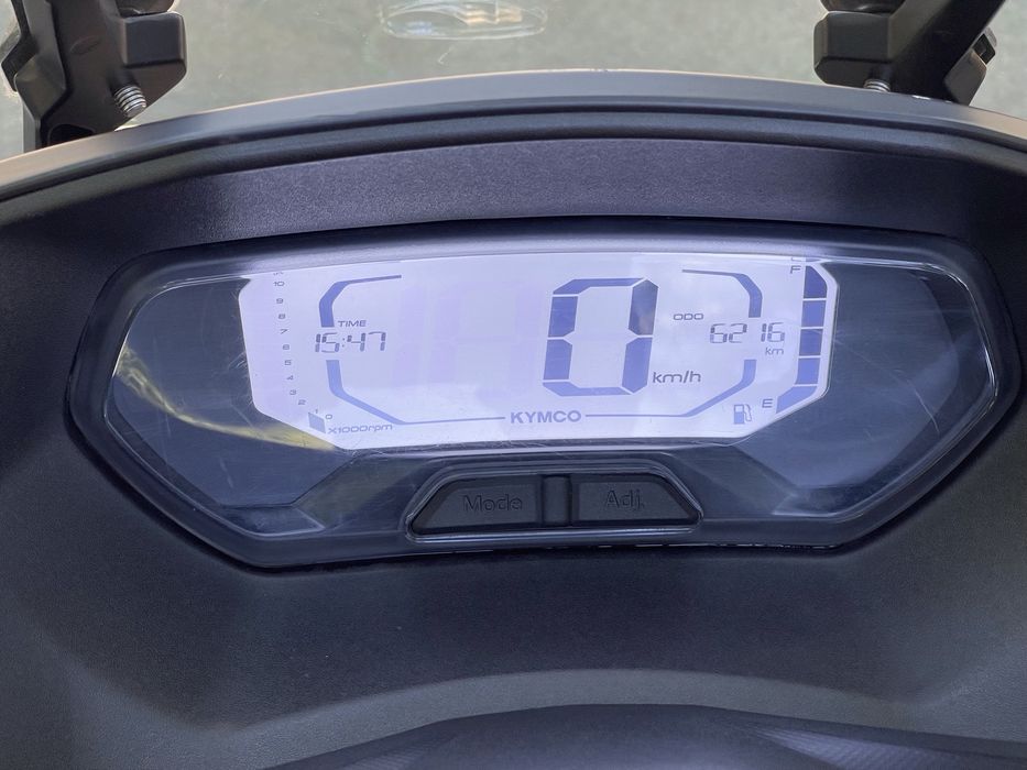 Vand Scuter Kymco SkyTown 125cc