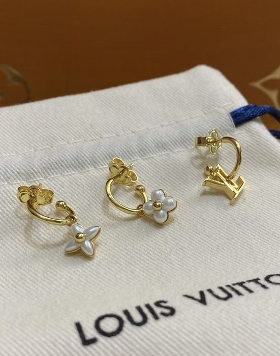 LV обеци New Season