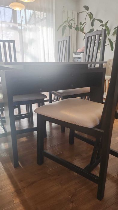 Masa dining si 6 scaune