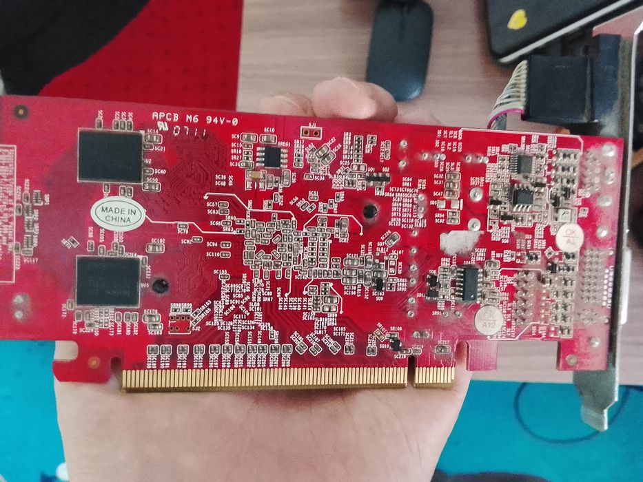 Продаю 2 не рабочих видеокарт