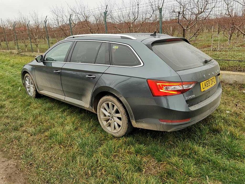 Bara spate skoda superb 3 break 2020