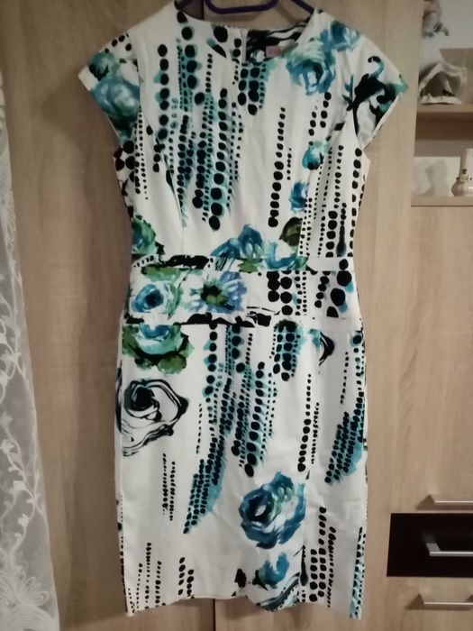 Vând rochii de ocazie