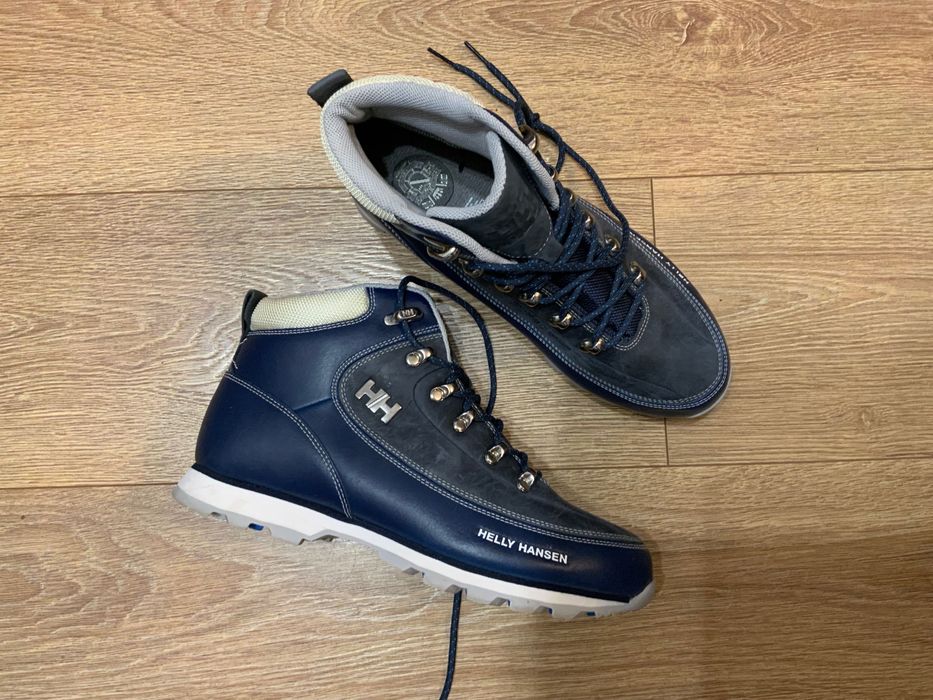 Helly Hansen-оригинални обувки 40 номер