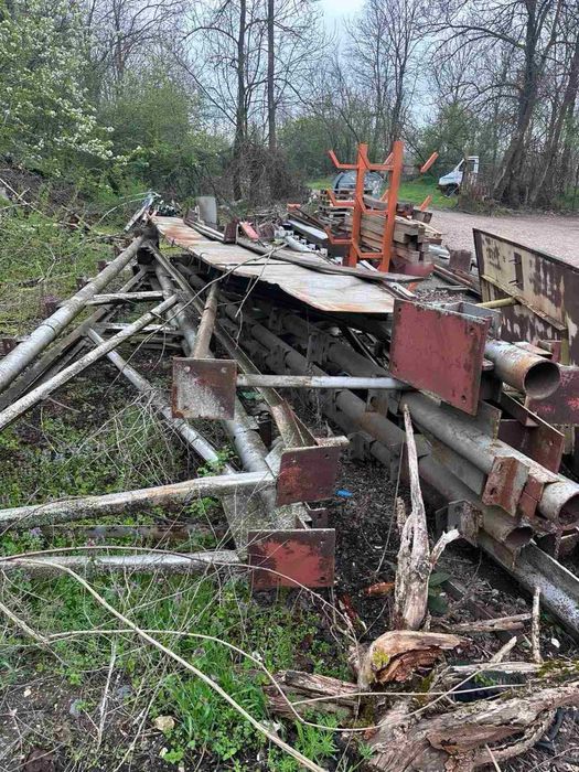 Продавам метално хале