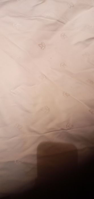 Продам скатерть б/у