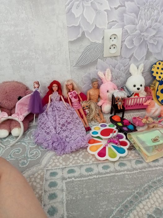 Игрушки за 10 тысяч все месте.