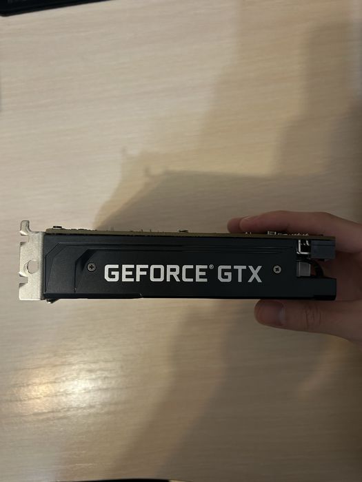 Продам видеокарту GTX 1660 SUPER