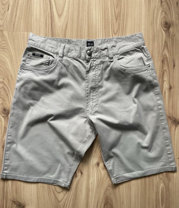 HUGO BOSS / мъжки къс  панталон W31
