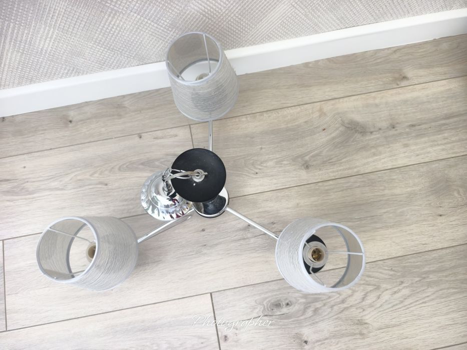 Продам люстру 3 рожковая