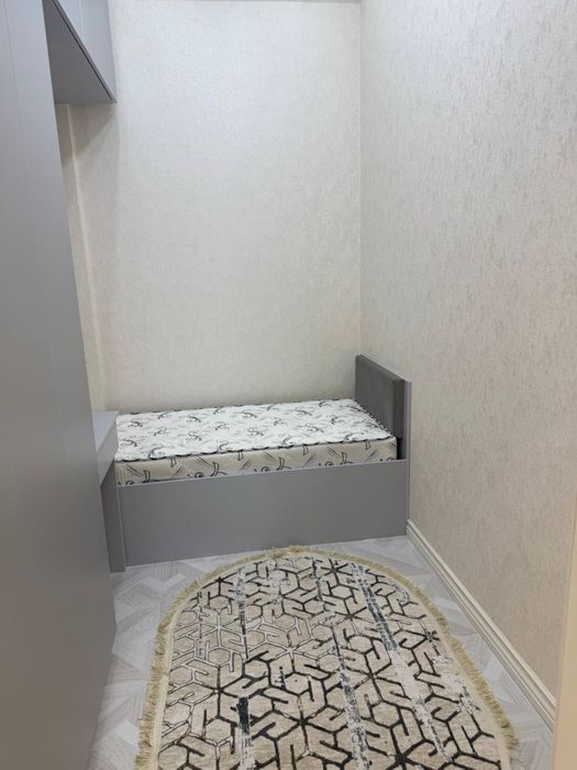 2 xona Arenda, Novza metro