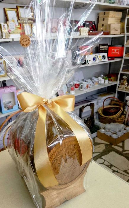 Дървено буре с дърворезба Честит рожден Ден/ Честит имен ден/ Наздраве