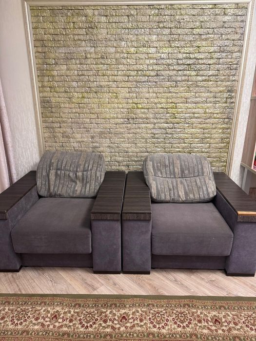 Диван плюс два кресла