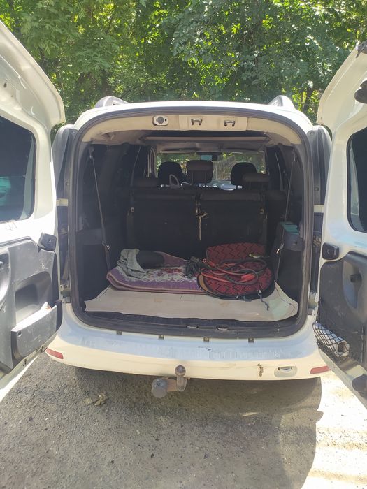 Продам надёжный лада Ларгус