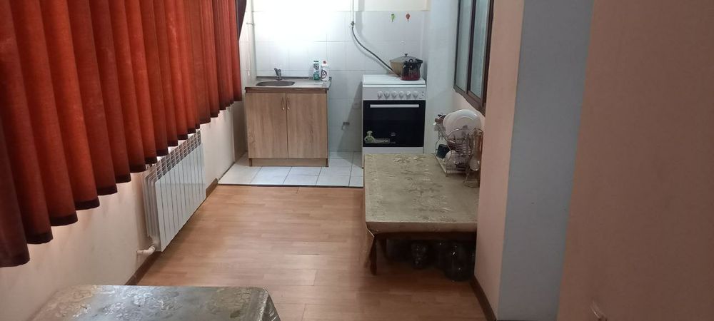 Uy sotiladi shinam va brcha qulayliklarga ega
Количество комнат: 4
Эта