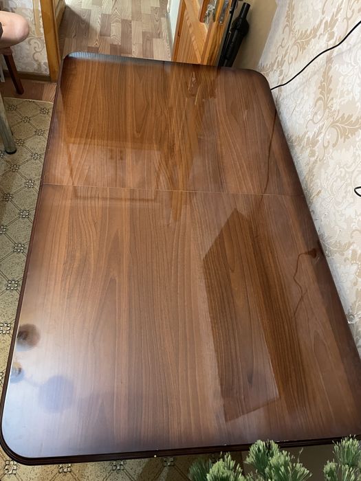 Продам стол дерявянный