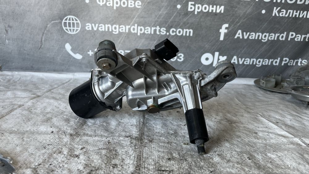 Citroen C4 Picasso предно дясно моторче чистачки