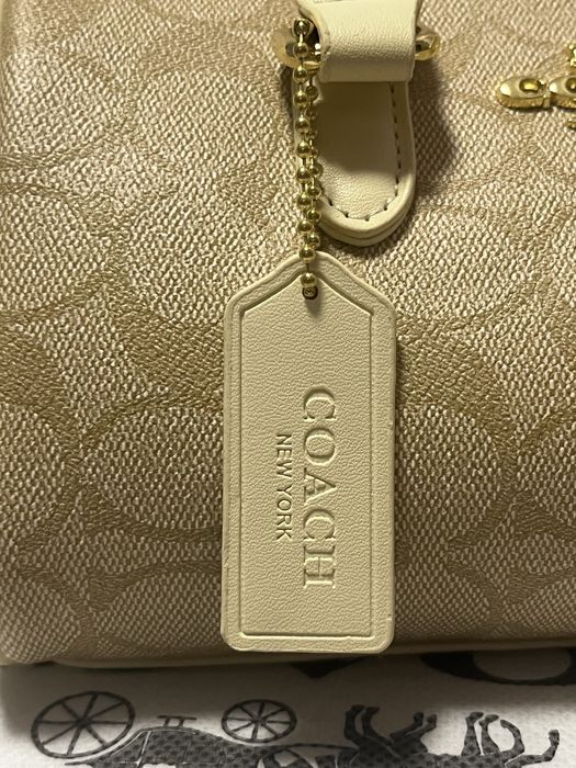 Дамска чанта Coach