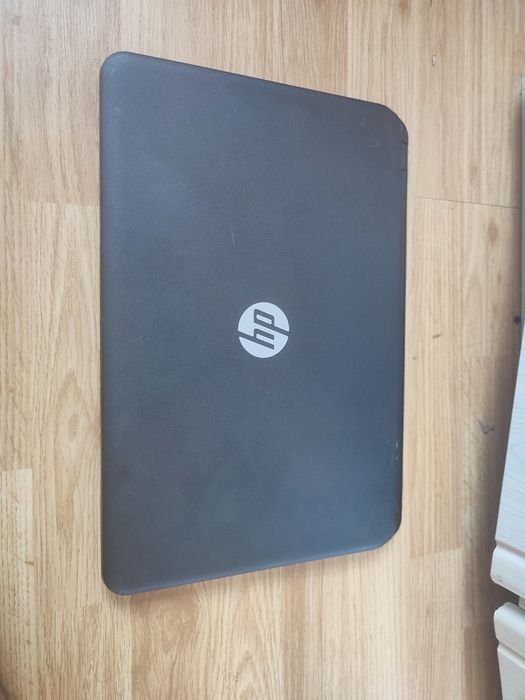 Laptop HP 15 - AMD A8-6410(4Cpu)/ 4gb/ 256gb SSD/ Baterie 2h