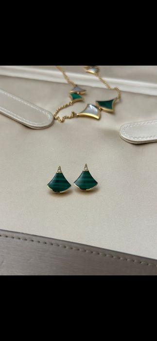 Сотуар BVLGARI Divas Dream. Золото 750 пробы. Серьги с бриллиантами.