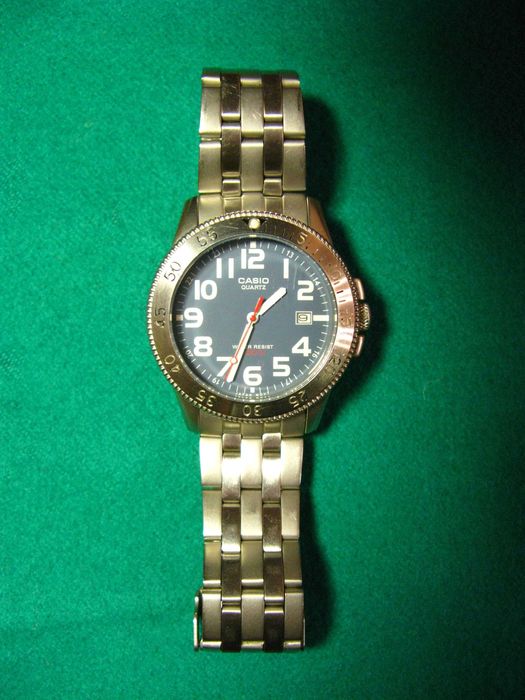 Часы Casio, водозащита 200М, Б/У