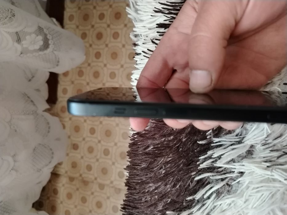 Продам айфон 15 новый