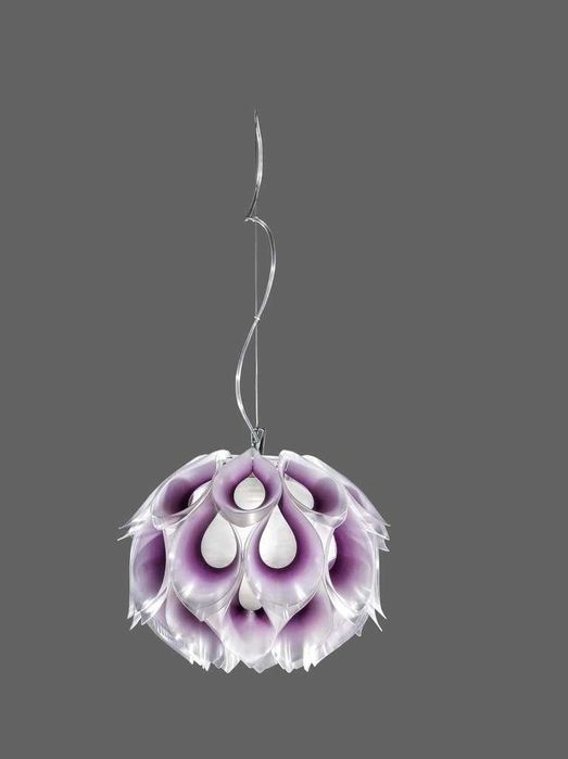 Продавам неразопакован виолетов пендант на римската фабрика SLAMP модел Flora Medium