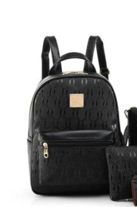 Дамска черна раница