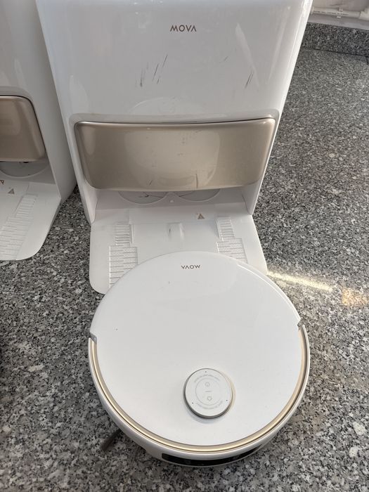 Mova V50 ultra complete aspirator robot cu eroare