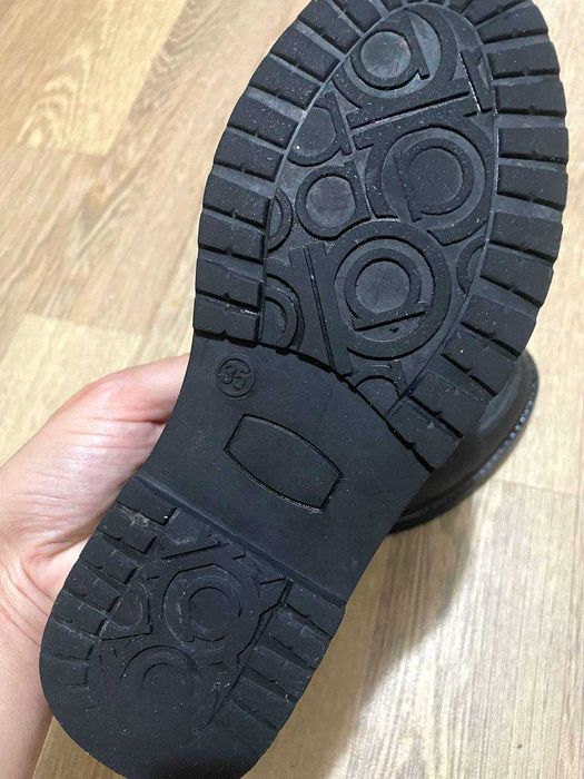 Б/у школьная обувь в отличном состоянии