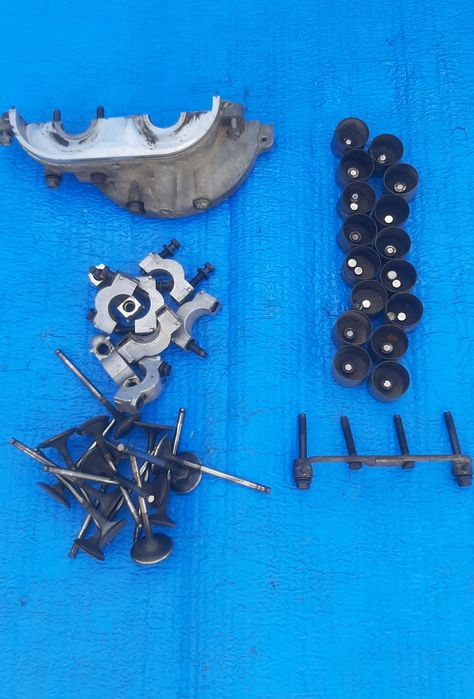 Головка 2UZ-FE Tayota 4.7