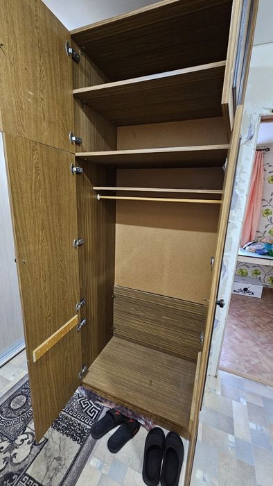 Продам шкаф недорого