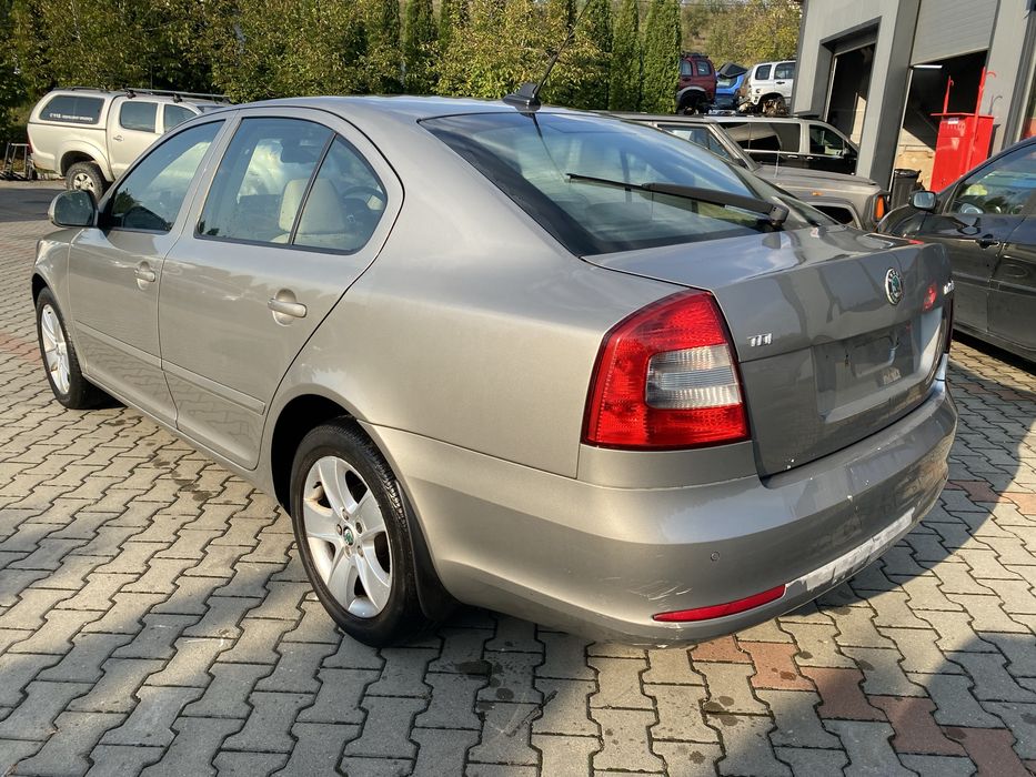 Dezmembrez Skoda Octavia 1.6 tdi CAYC