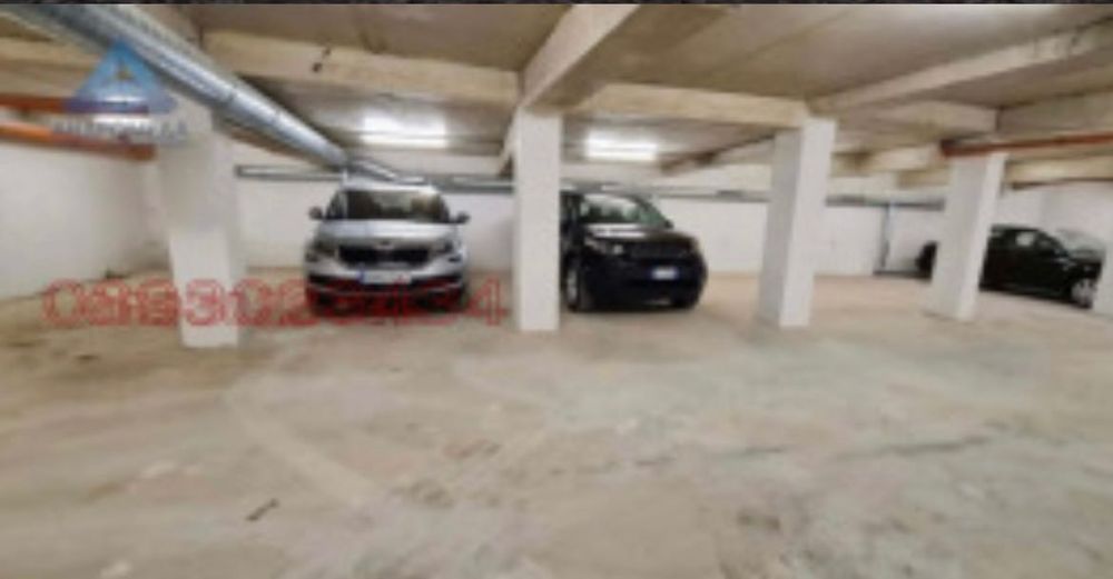 Дава се под наем Гараж / Паркомясто в София, Малашевци - 6 кв.м за 112.2 € - Снимка #1