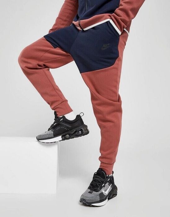 Pantaloni trening Nike Tech . Noi originali. Mărimi M și L