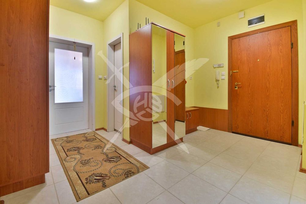 Тристаен апартамент в кв. Хладилника № 74491