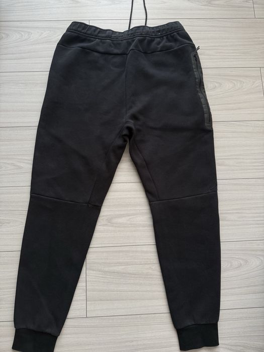 Pantaloni Nike Tech Fleece Negru