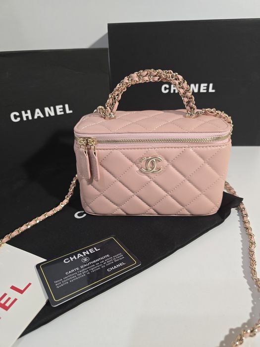 Налична чанта Chanel Vanity Case Pink