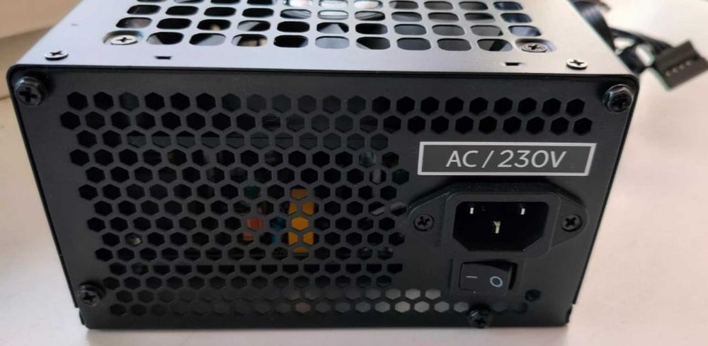 Блок питания XTREON 550W 550 Вт