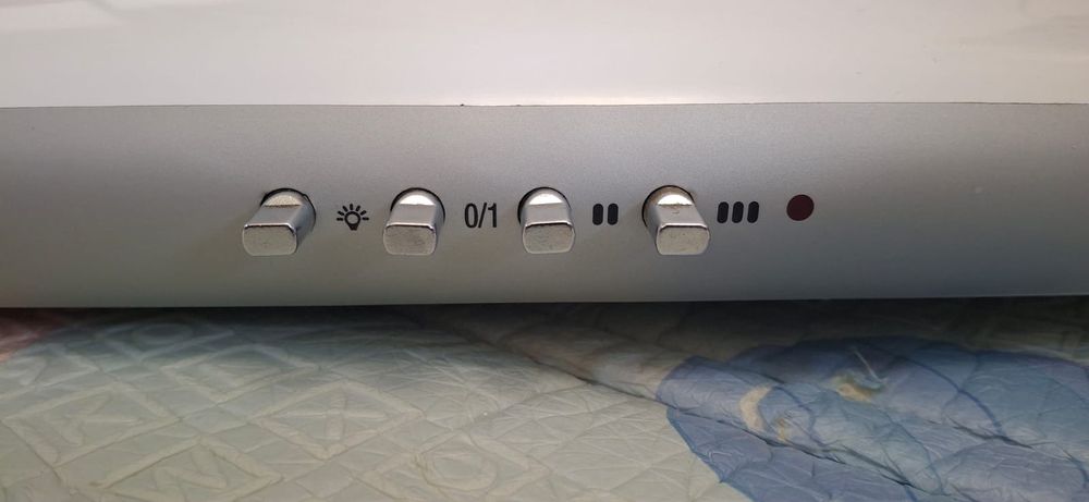 Продам вытяжку немецкого бренда Kaizer