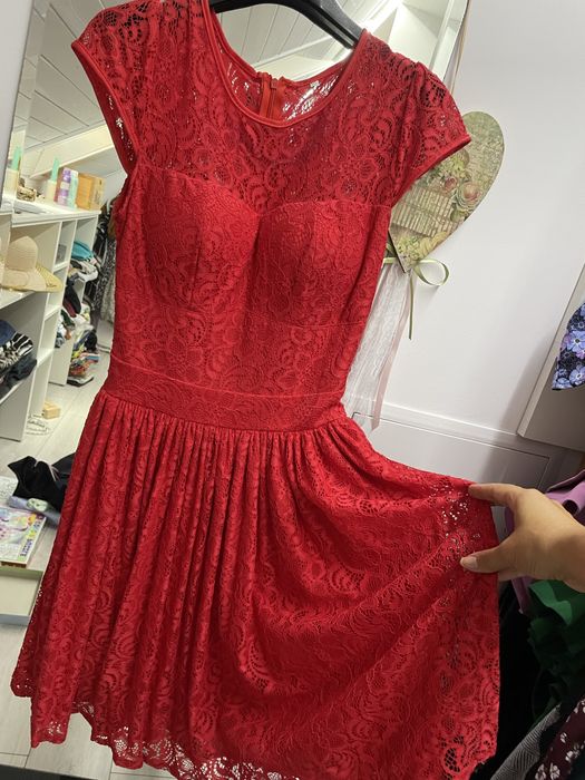 Rochie eleganta rosie