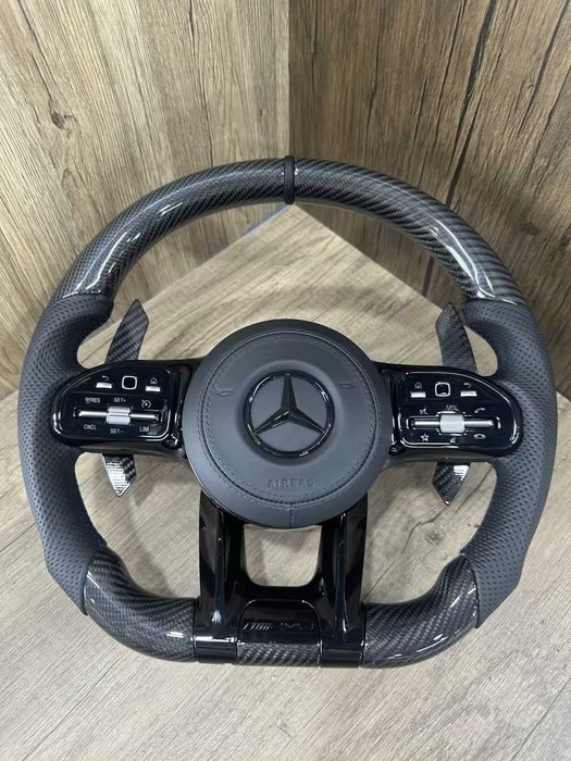 Mercedes Custom Спортен Волан – Персонализиран Дизайн!