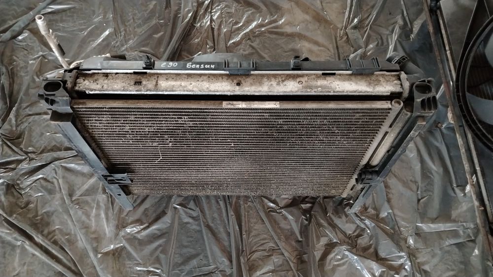 Комплект радиатори, перка БМВ Е81 Е87 Е90 Е91 / BMW E81 E87 E90 E91