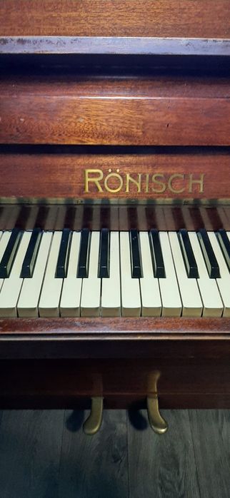 Фортепиано "Ronisch" (Рёйниш) ГДР.